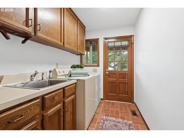 $1,100,000 | 49950 Northwest Mystic Drive, Forest Grove, OR 97116