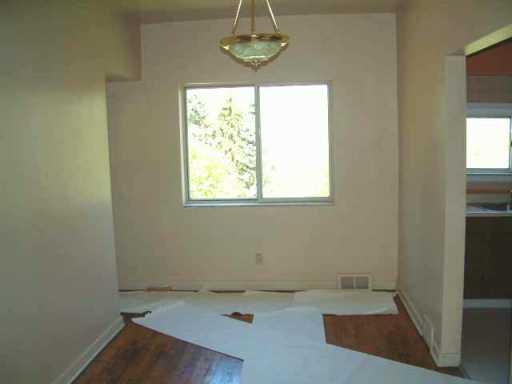 911 Glass Run Road Baldwin, PA 15236 - Photo 3 of 8 Gallery Image 3