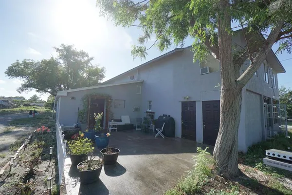 $699,995 | 53 Bluff Lake Road, Mascotte, FL 34753