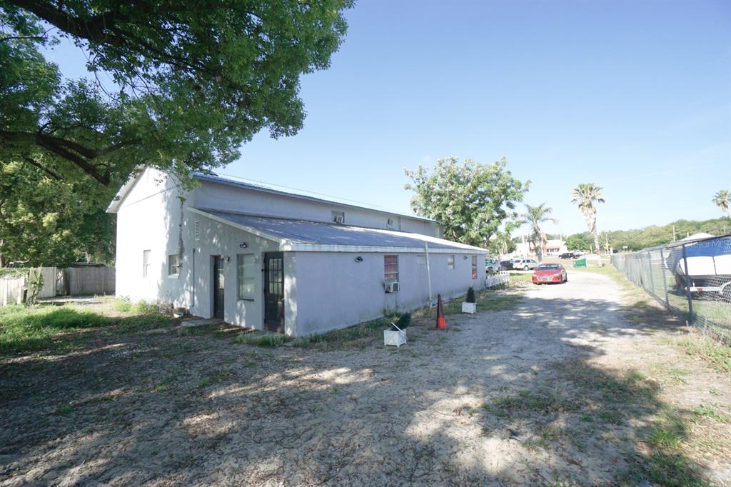 53 Bluff Lake Road Mascotte, FL 34753 - Photo 6 of 7