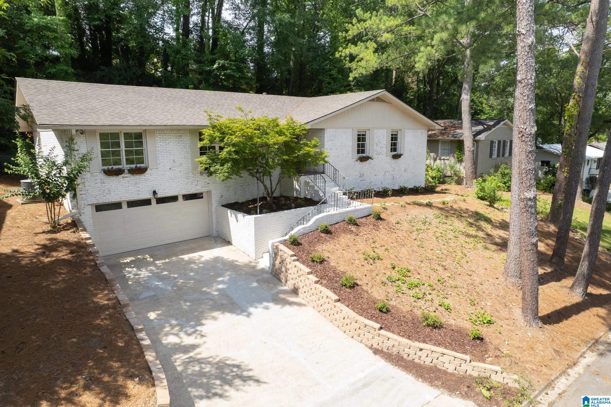 4117 Winston Way Birmingham, AL 35213 - Photo 3 of 69