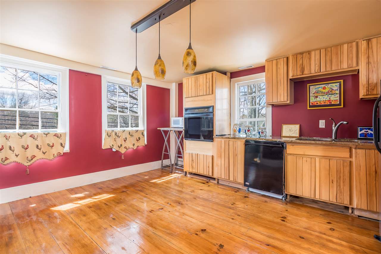 44 Hampton Road Exeter, NH 03833 - Photo 22 of 28