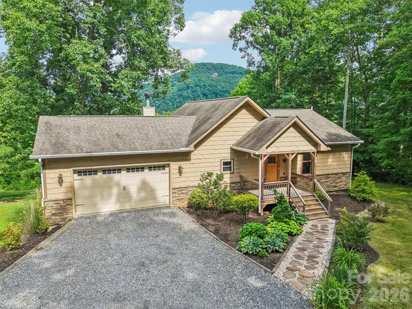 $600,000 | 77 Willow Stone Way, Hendersonville, NC 28792