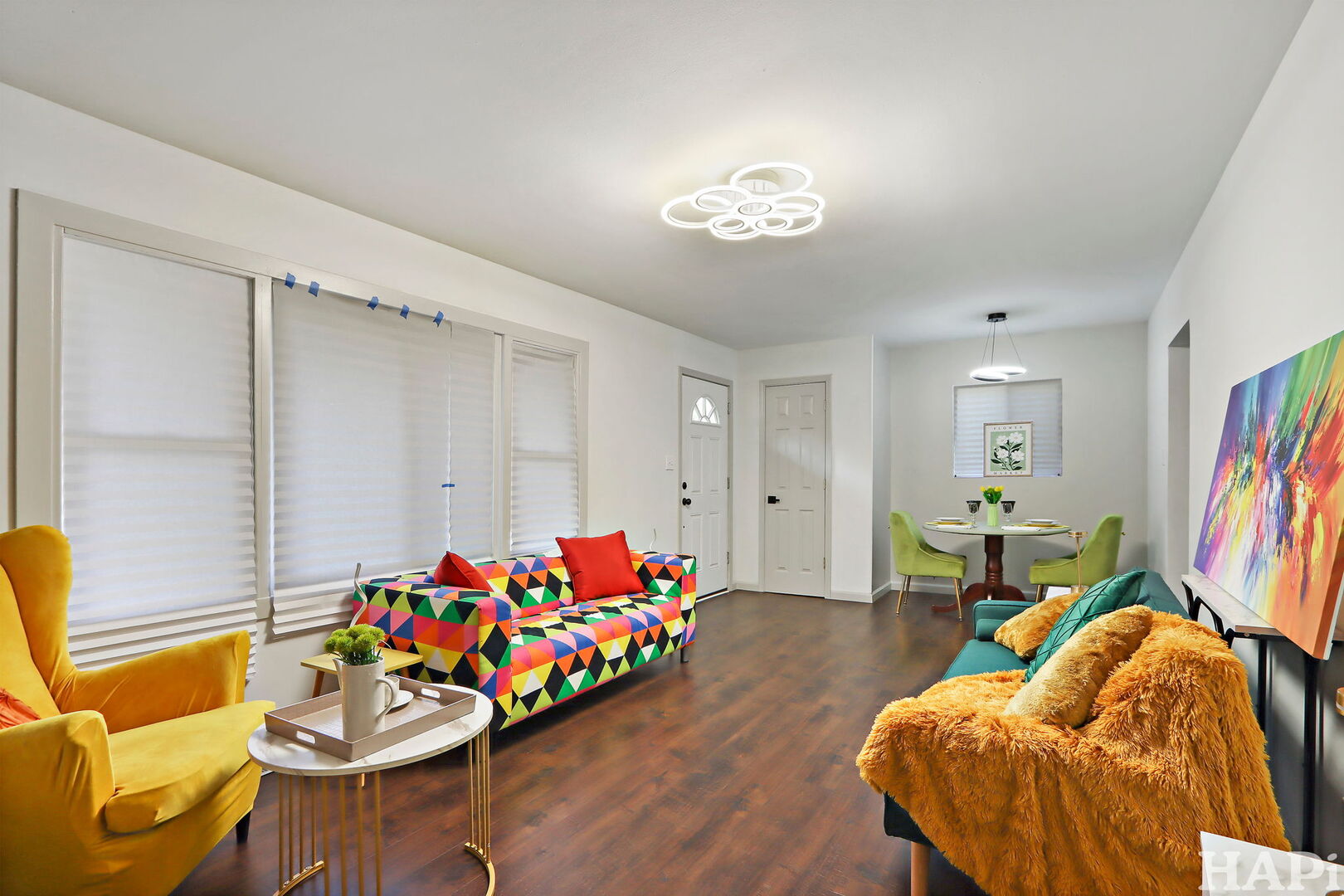 2440 West Cheyenne Road Waukegan, IL 60087 - Photo 5 of 26 a living room with furniture and a table