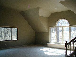 1645 Moffat Road Leonard, MI 48367 - Photo 2 of 4 Great Room