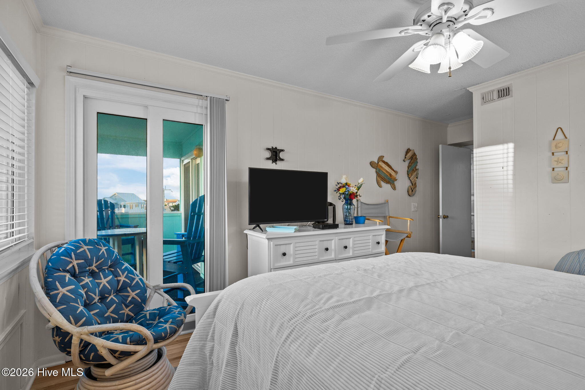 301 Commerce Way, Unit 357 Atlantic Beach, NC 28512 - Photo 11 of 22 Primary Bedroom