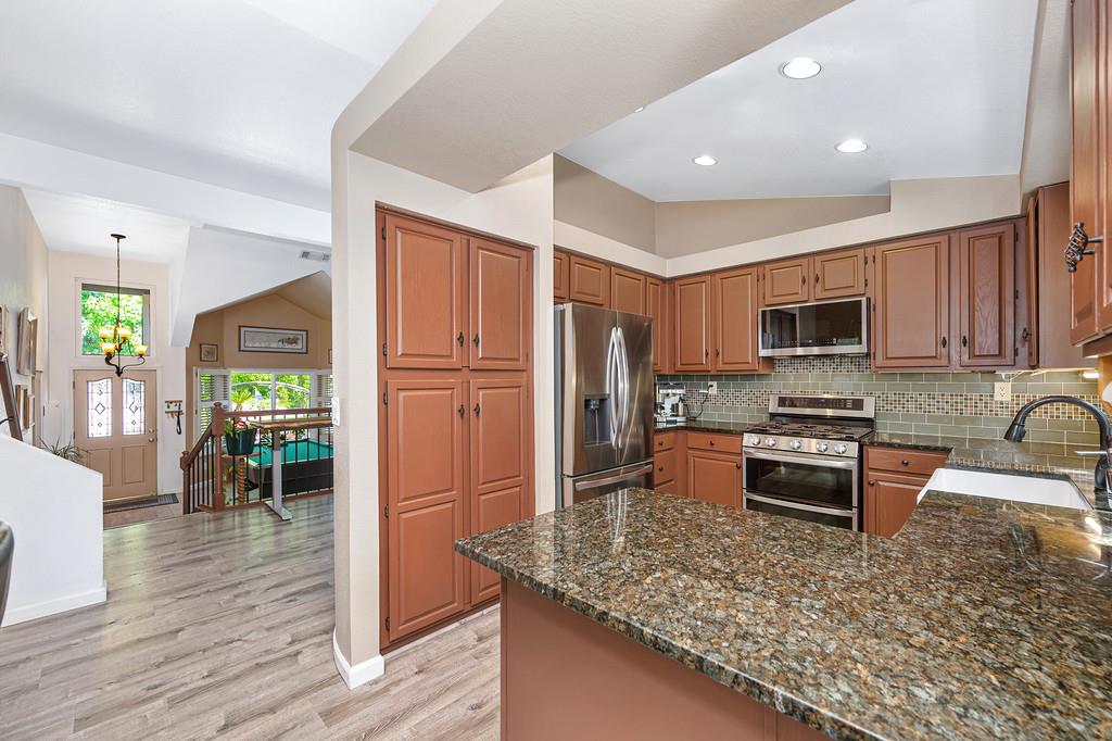 5653 Adobe Road Rocklin, CA 95765 - Photo 14 of 45