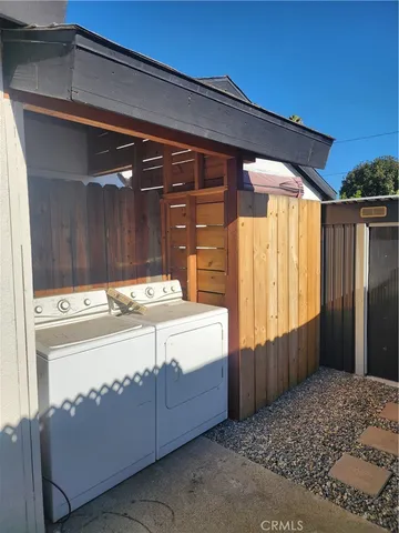 $2,000 | 3741 Windsong Street, Unit B, Corona, CA 92879