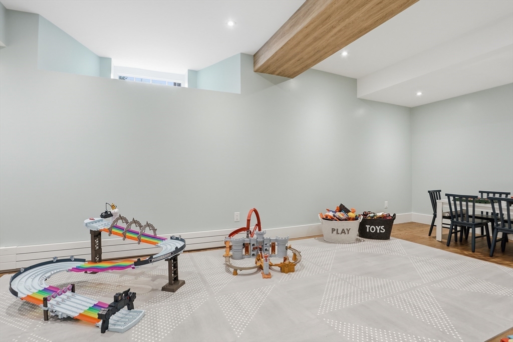 4 Adams Street Lexington, MA 02420 - Photo 28 of 35 Gallery Image 28