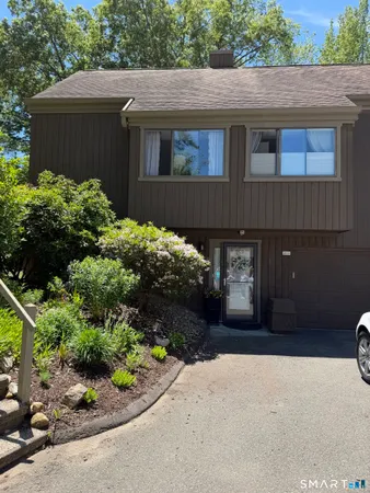 $625,000 | 283 Agawam Drive, Unit A, Stratford, CT 06614