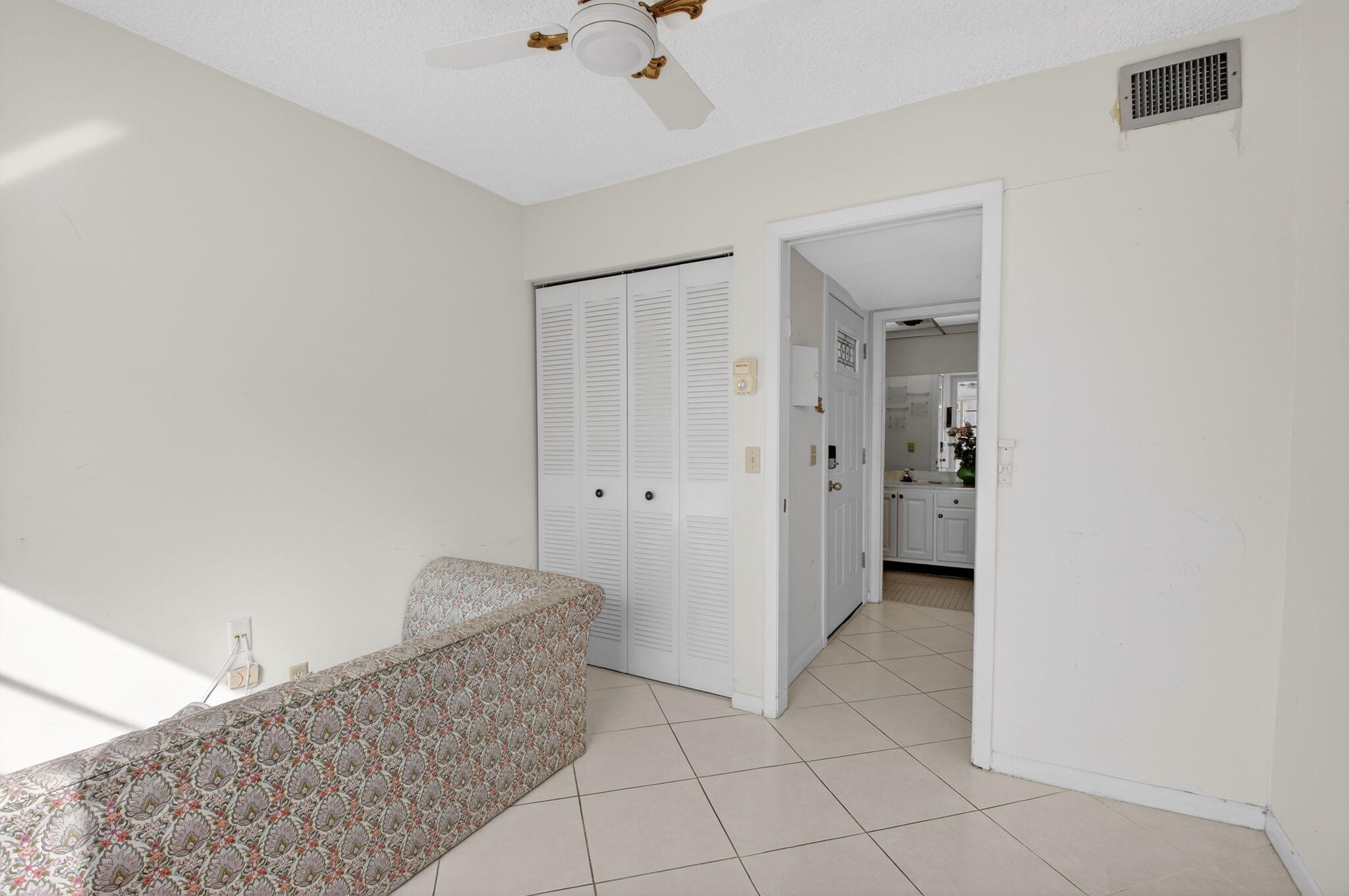136 Capri B Delray Beach, FL 33484 - Photo 17 of 42 2nd Bedroom