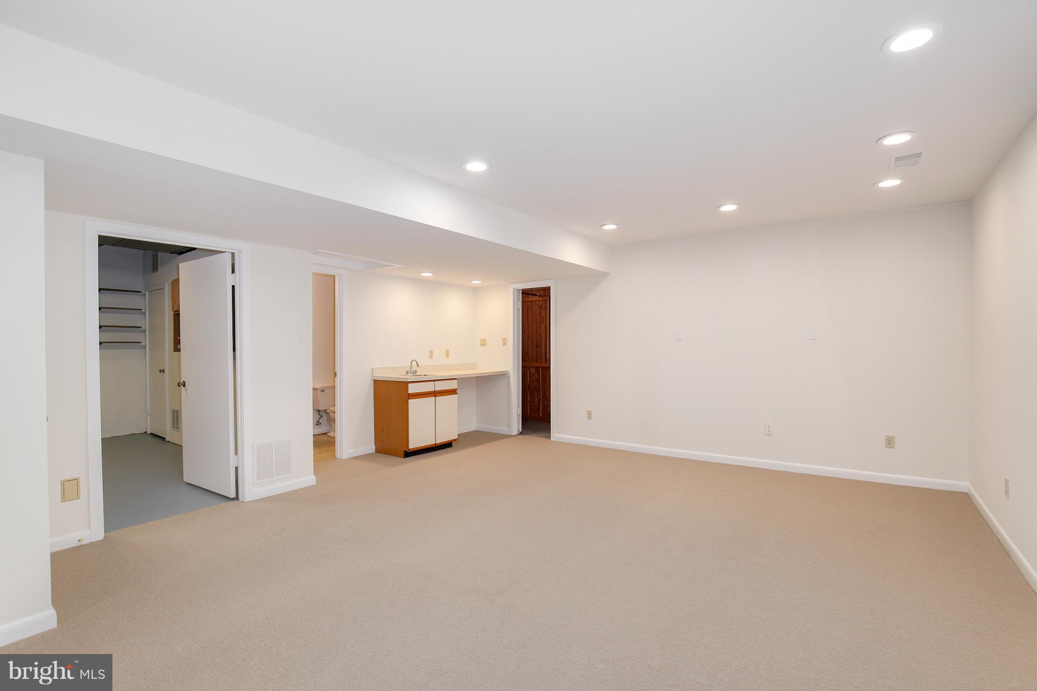 11923 State Rte 4707 Reston, VA 20191 - Photo 22 of 30 Basement
