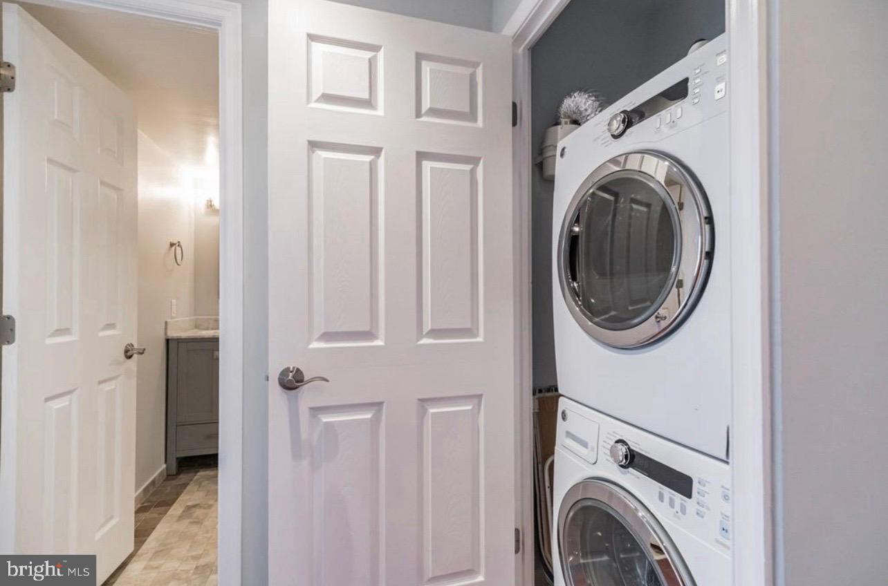 1301 North Courthouse Road, Unit 1009 Arlington, VA 22201 - Photo 5 of 11