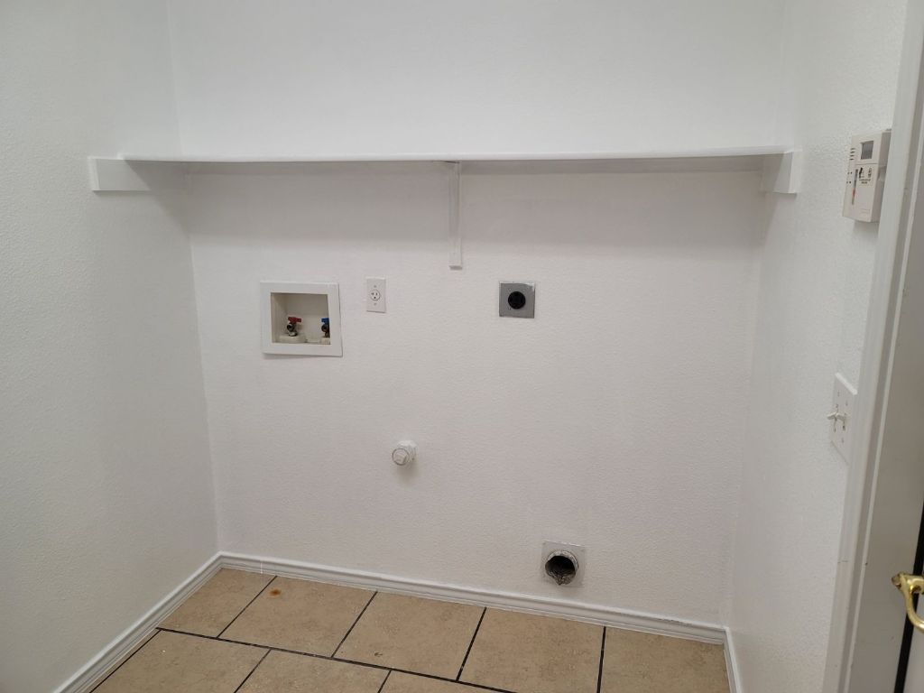 707 Windledge Drive Austin, TX 78745 - Photo 19 of 25 a view of an empty room