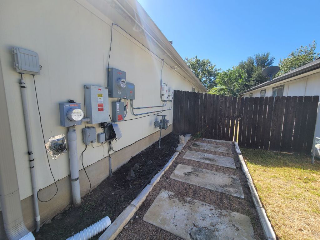 707 Windledge Drive Austin, TX 78745 - Photo 22 of 25 a view of a backyard