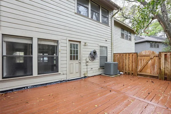 $1,850 | 28 Sawmill Grove Lane, The Woodlands, TX 77380