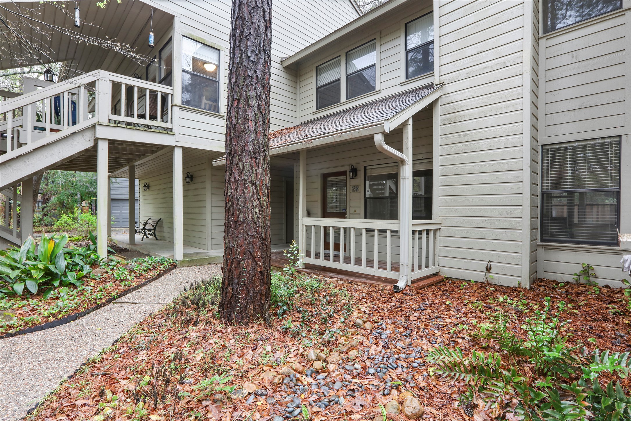 28 Sawmill Grove Lane Spring, TX 77380 - Photo 27 of 30 a front view of a house with garden