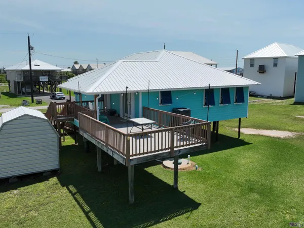 $260,000 | 121 Peach Lane, Grand Isle, LA 70358