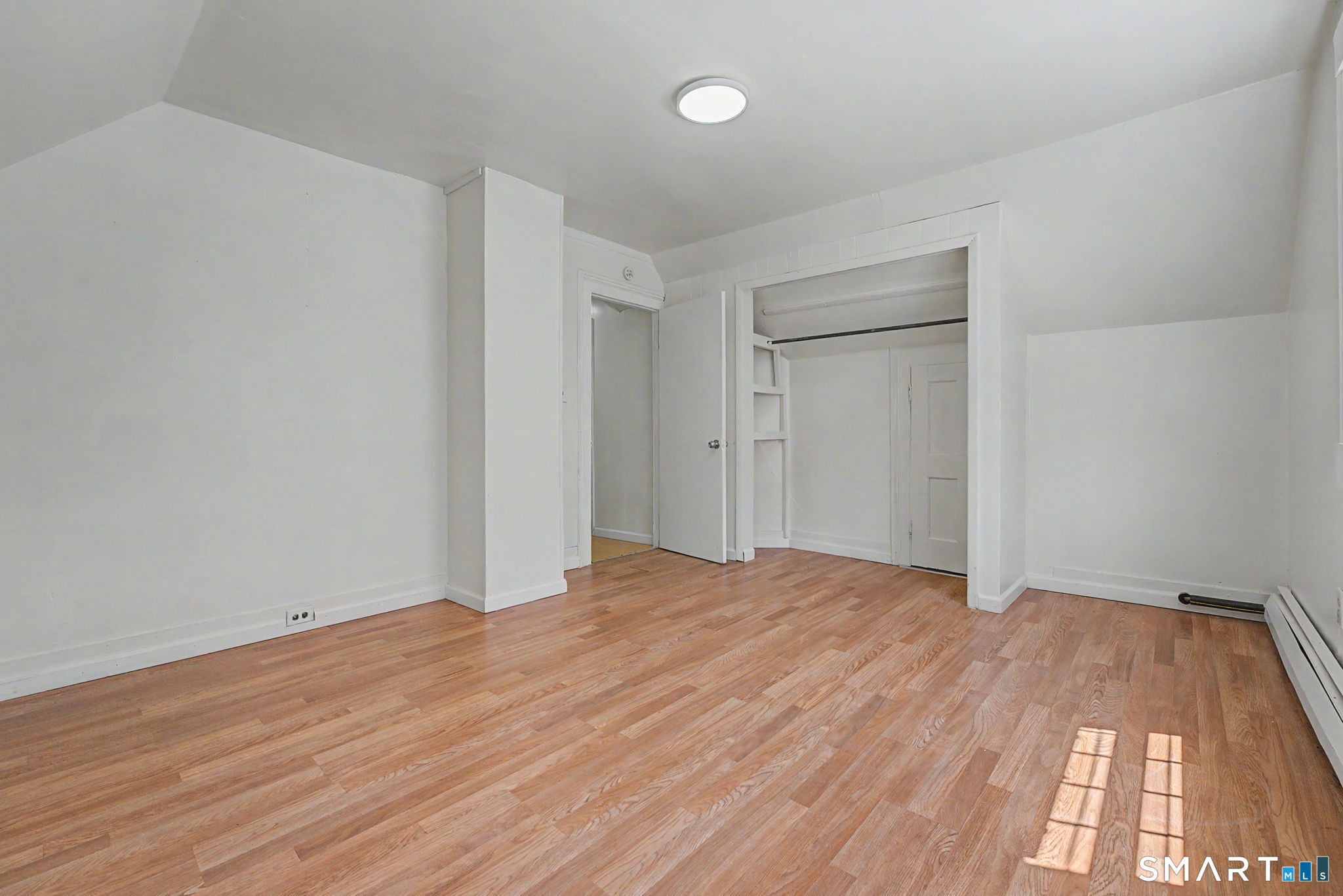 52 Alder Street Waterbury, CT 06708 - Photo 11 of 40