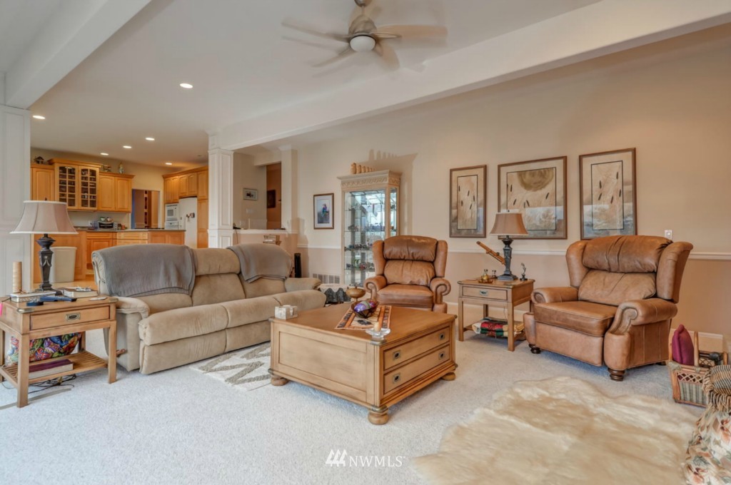 21117 Southeast 155th Place Renton, WA 98059 - Photo 8 of 15 Gallery Image 8