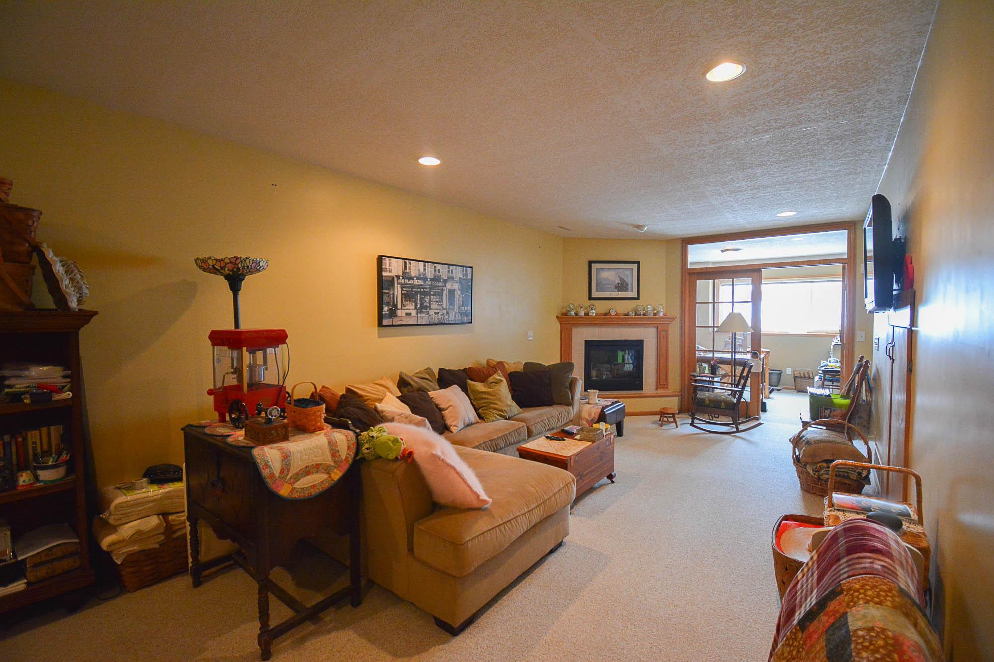 612 4th Street Northeast Byron, MN 55920 - Photo 15 of 28