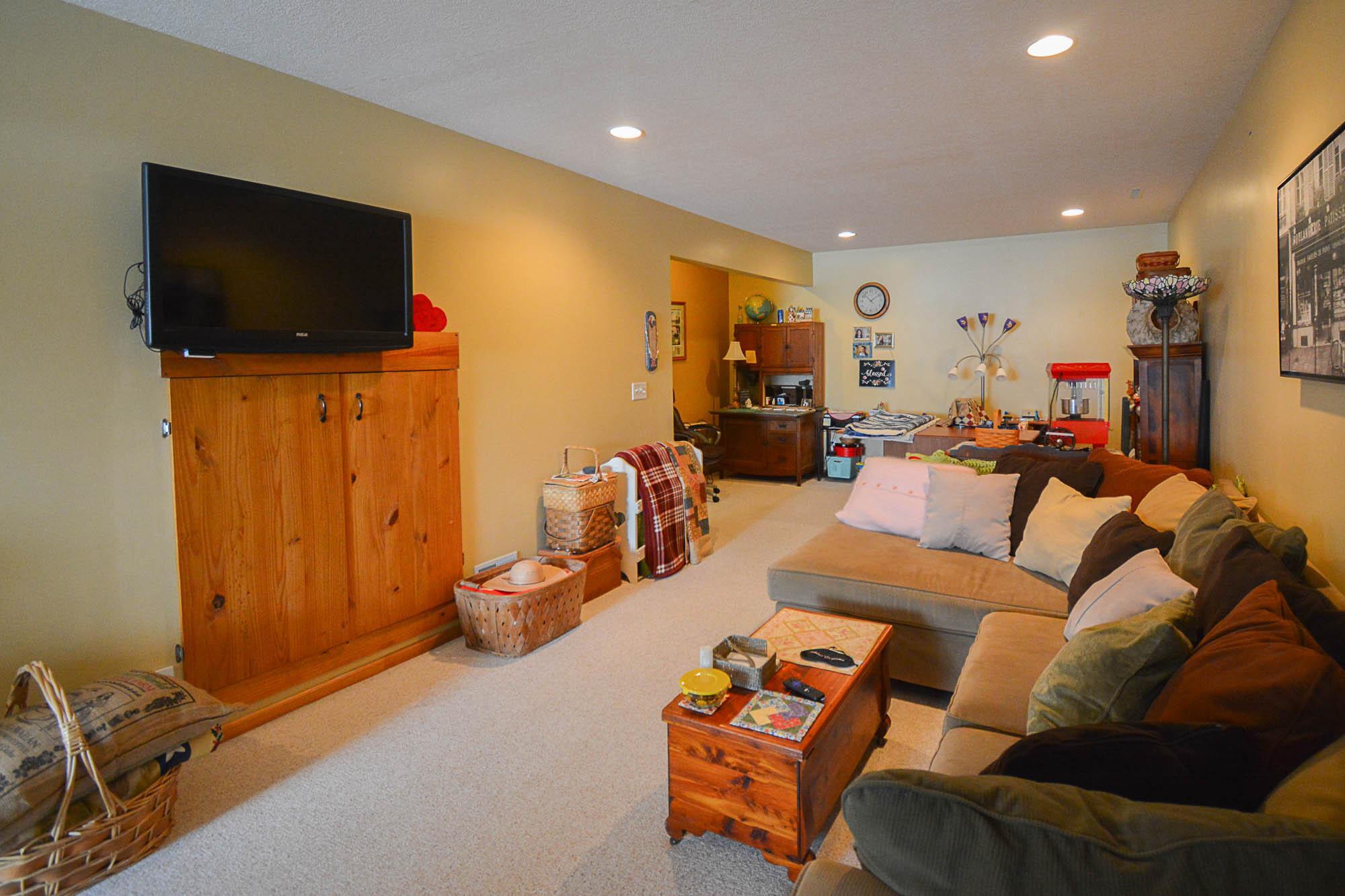 612 4th Street Northeast Byron, MN 55920 - Photo 17 of 28