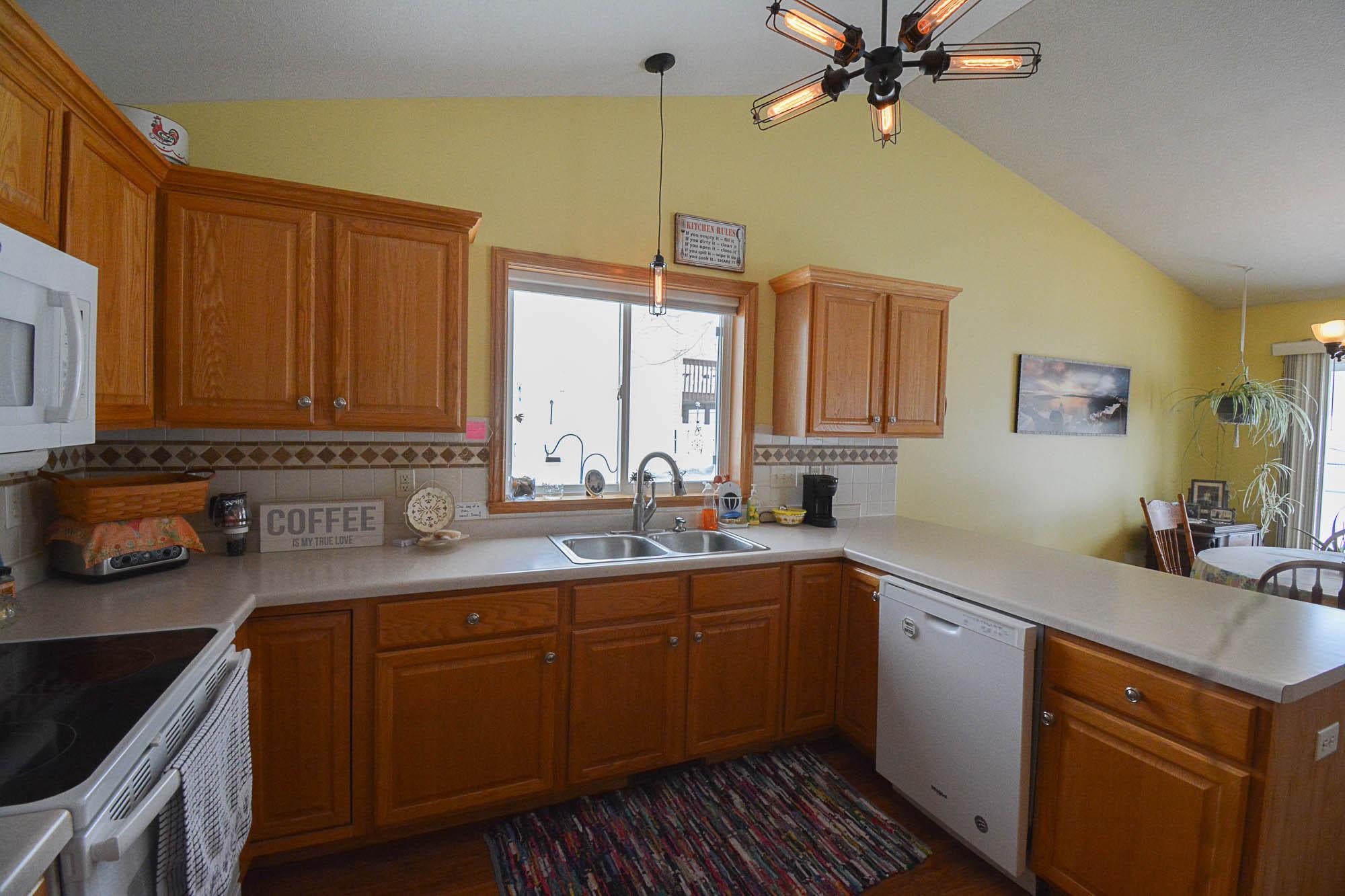 612 4th Street Northeast Byron, MN 55920 - Photo 7 of 28