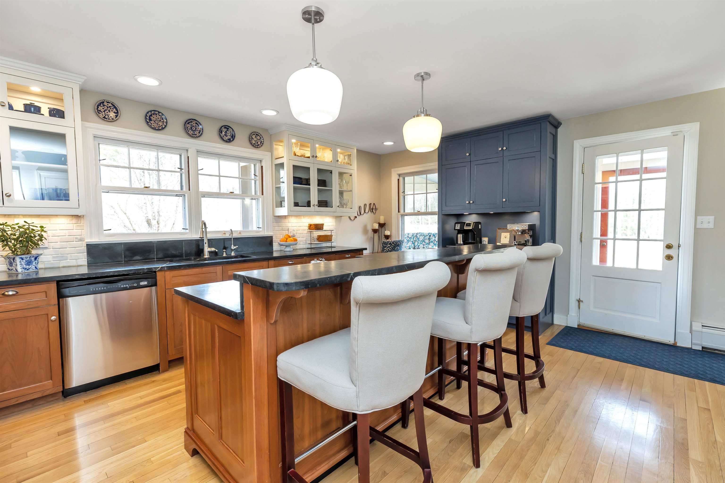 279 Old Dublin Road Peterborough, NH 03458 - Photo 11 of 38 Gallery Image 11
