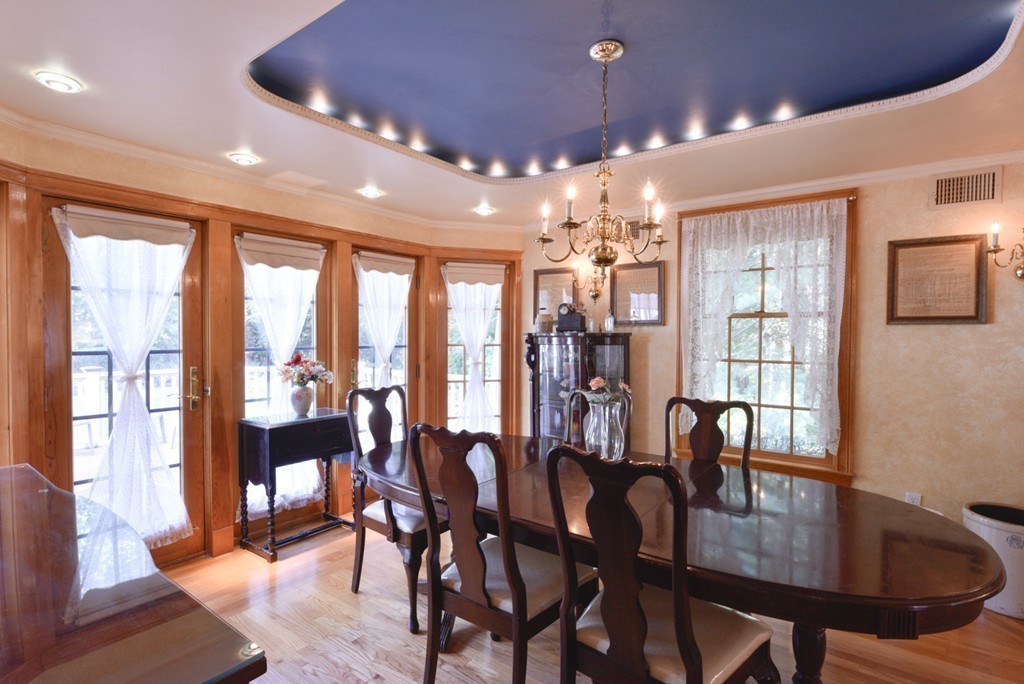 32 Pillings Pond Road Lynnfield, MA 01940 - Photo 13 of 30 Gallery Image 13