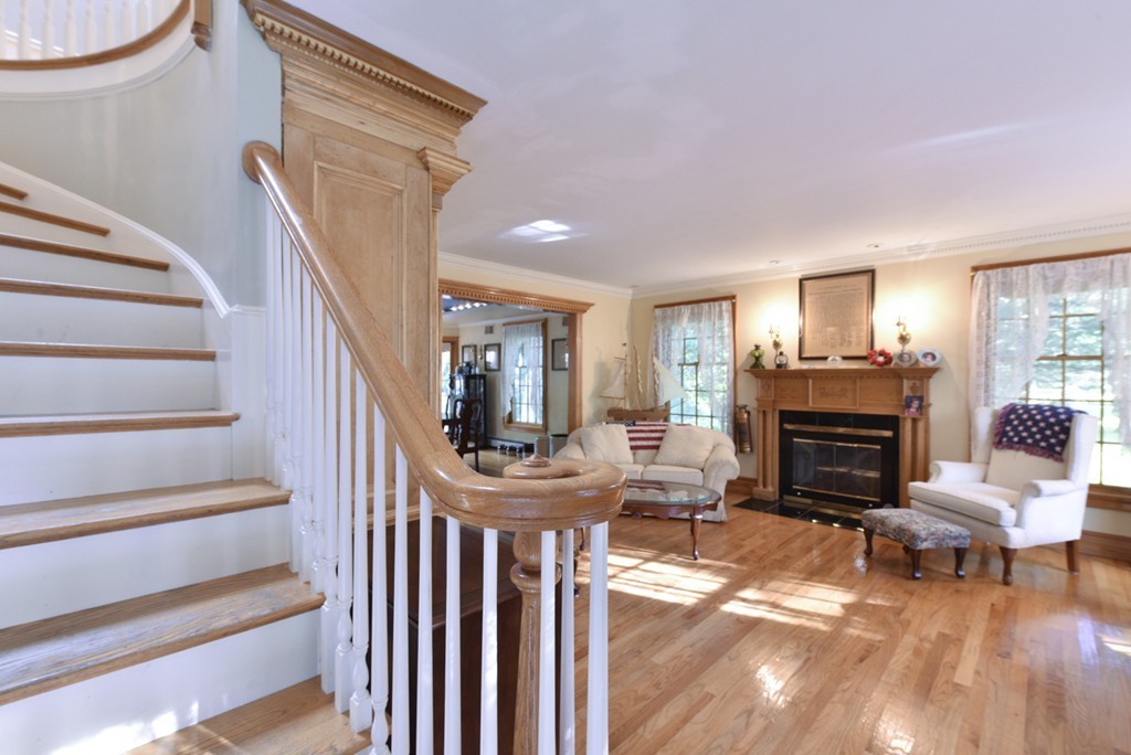32 Pillings Pond Road Lynnfield, MA 01940 - Photo 19 of 30 Gallery Image 19