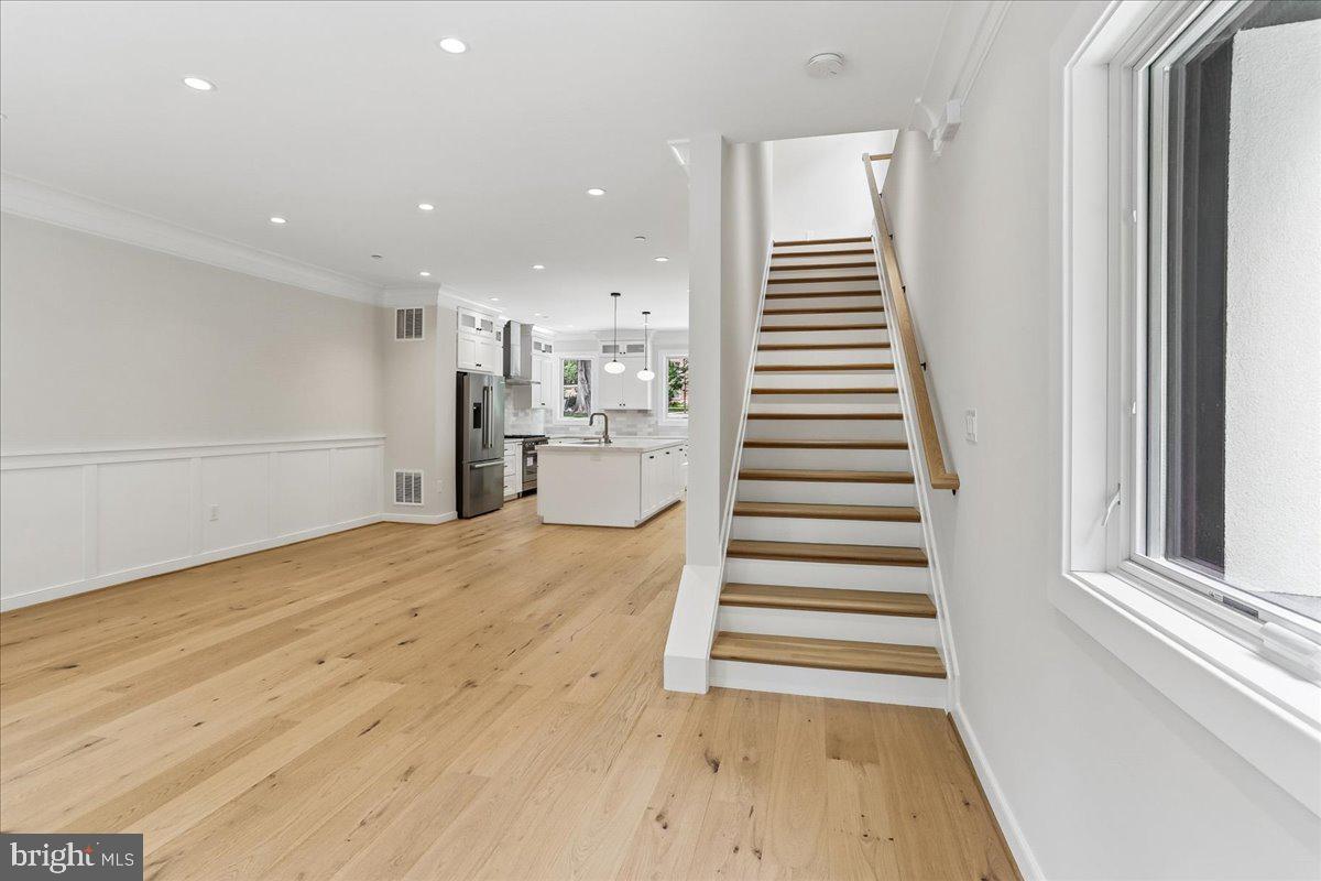 3929 Fulton Street Northwest, Unit A Washington, DC 20007 - Photo 8 of 79 Main Level