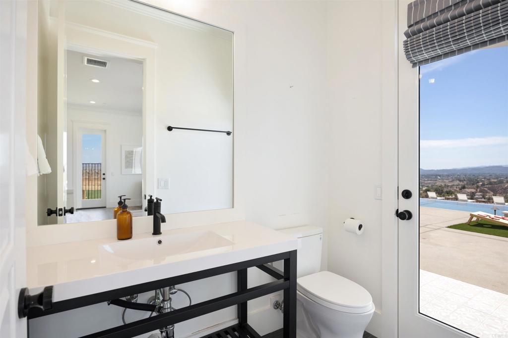 42144 Citrus Heights Road Temecula, CA 92592 - Photo 16 of 38