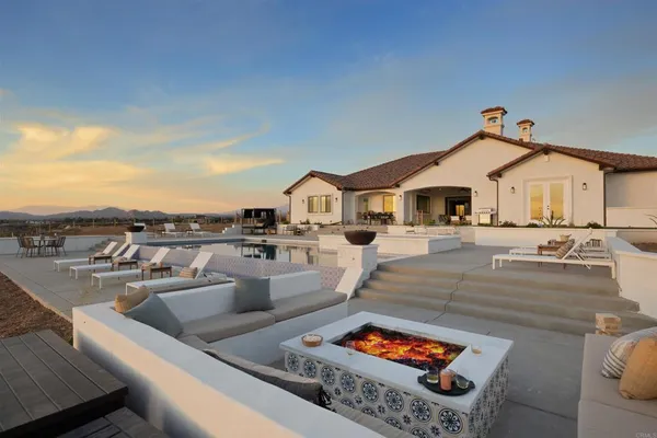 $2,999,999 | 42144 Citrus Heights Road, Temecula, CA 92592