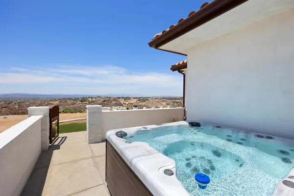 $2,999,999 | 42144 Citrus Heights Road, Temecula, CA 92592