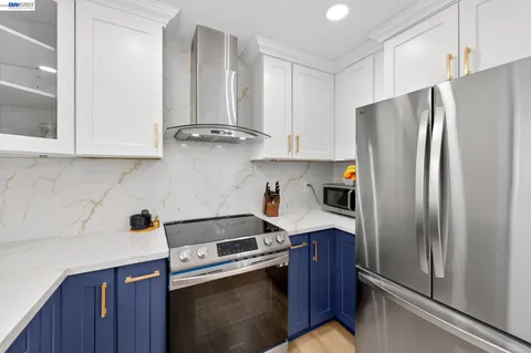 $700,000 | 610 Canyon Woods Court, Unit D, San Ramon, CA 94582