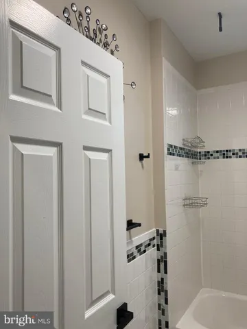 $2,500 | 3027 Shannon Drive, Baltimore, MD 21213