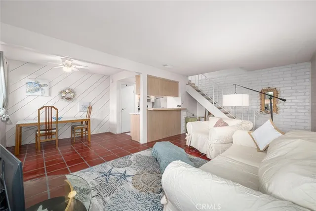 $550,000 | 16393 Del Oro Circle, Unit 123, Huntington Beach, CA 92649