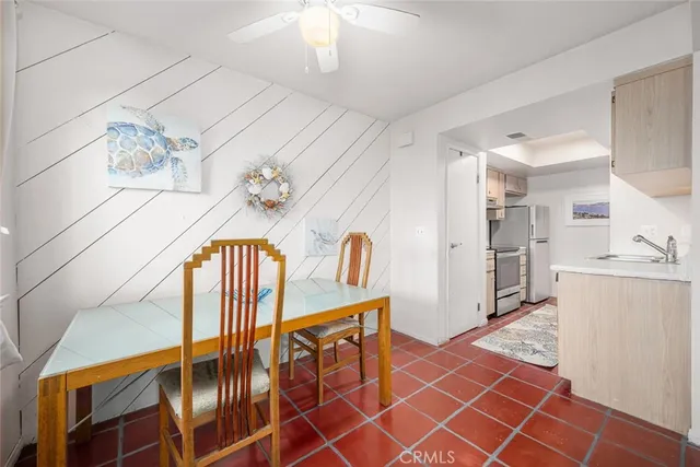 $550,000 | 16393 Del Oro Circle, Unit 123, Huntington Beach, CA 92649