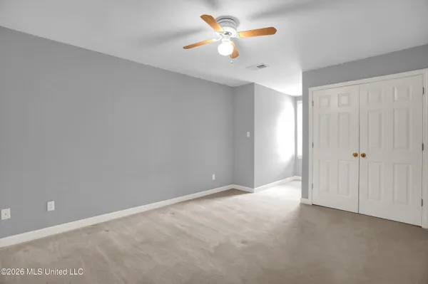 $425,000 | 6180 Rolling Hills Drive, Olive Branch, MS 38654