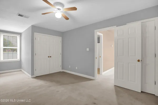 $425,000 | 6180 Rolling Hills Drive, Olive Branch, MS 38654