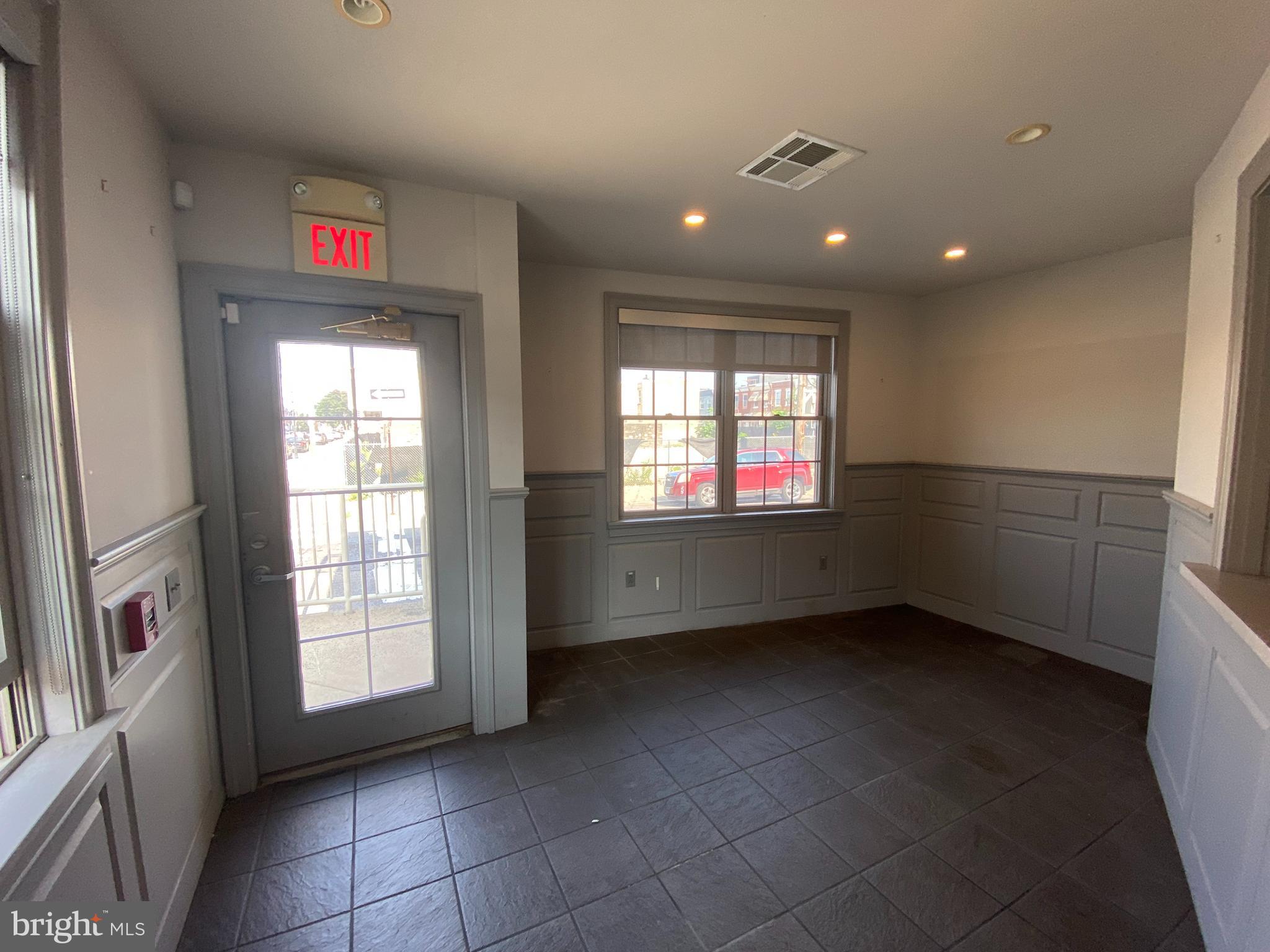 2149 South 3rd Street Philadelphia, PA 19148 - Photo 3 of 20