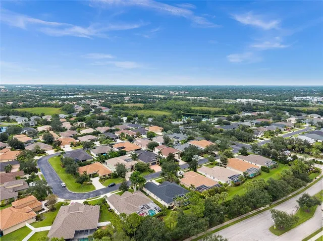 $744,900 | 7914 Edmonston Circle, Bradenton, FL 34201