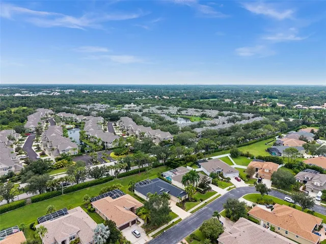 $744,900 | 7914 Edmonston Circle, Bradenton, FL 34201