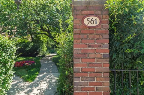 $450,000 | 561 South Negley Avenue, Unit 4, Pittsburgh, PA 15232