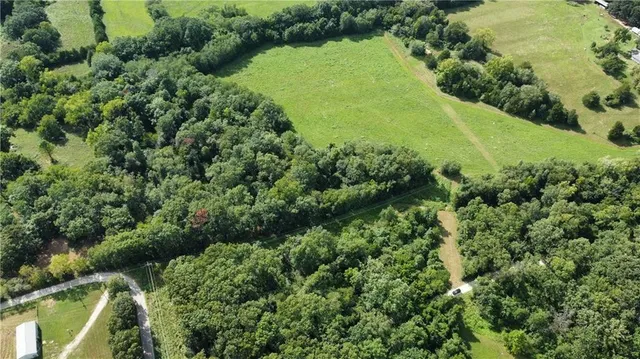 $170,000 | 425 Southeast 611th - Tract A Road, Clinton, MO 64735