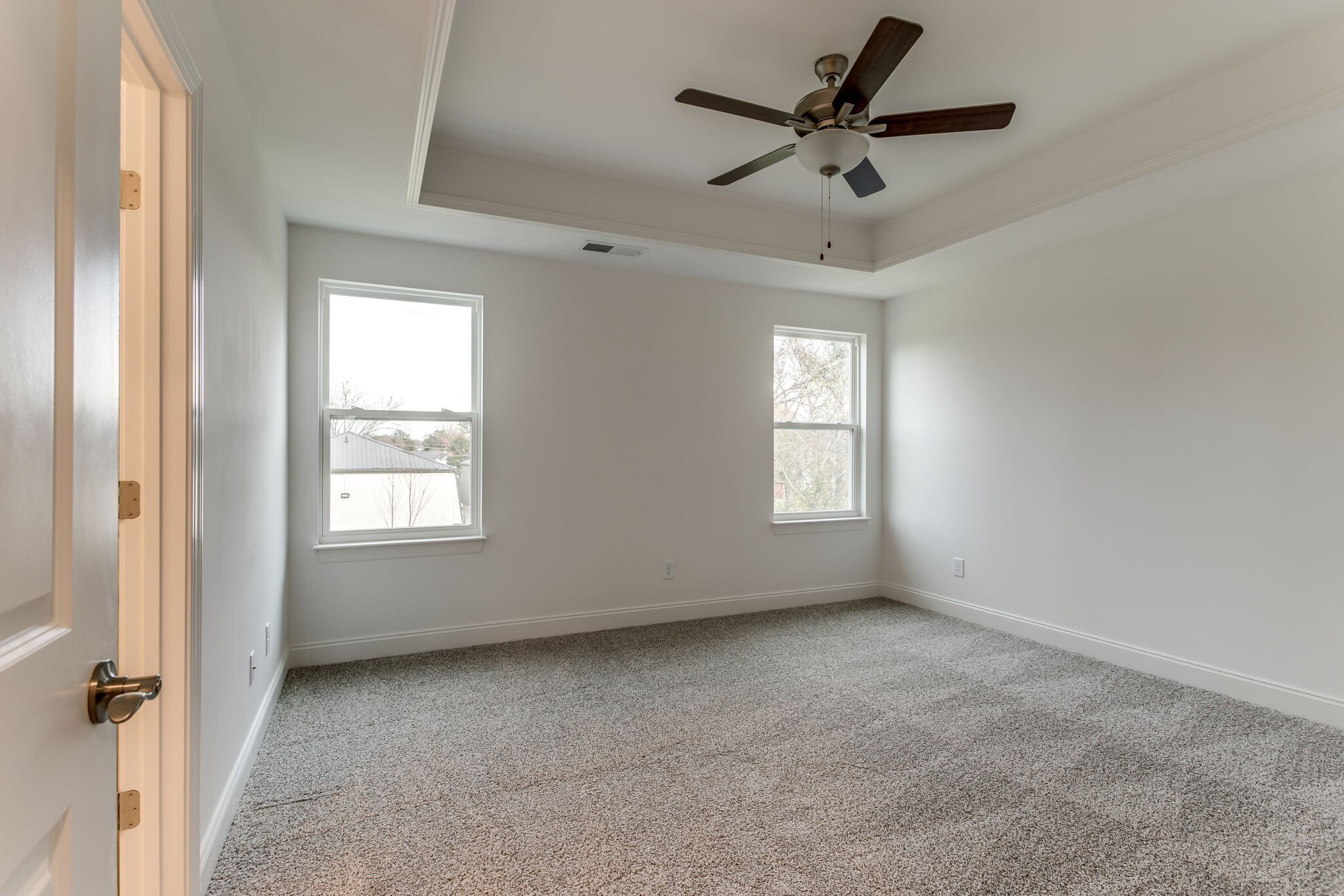 923 Southeast Broad Street, Unit B2 Murfreesboro, TN 37130 - Photo 25 of 32 a view of room with a ceiling fan and window