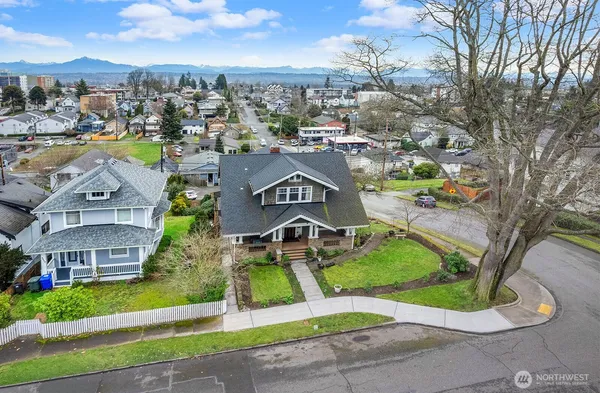 $965,000 | 3231 Grand Avenue, Everett, WA 98201