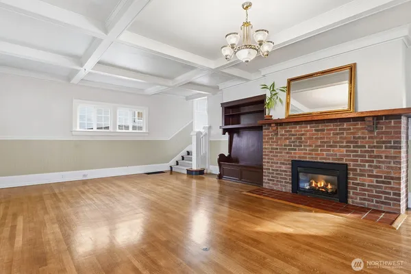 $965,000 | 3231 Grand Avenue, Everett, WA 98201