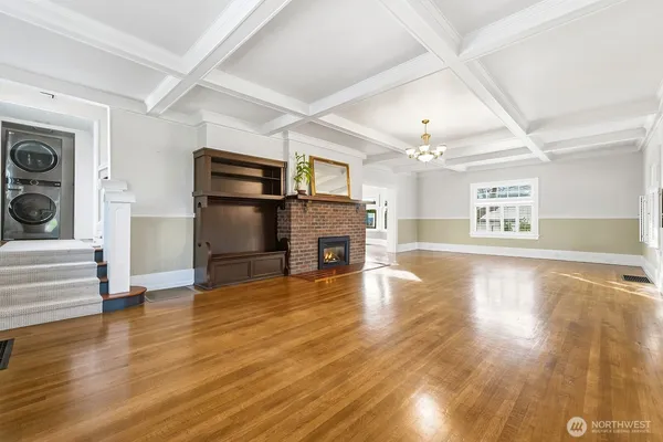 $965,000 | 3231 Grand Avenue, Everett, WA 98201