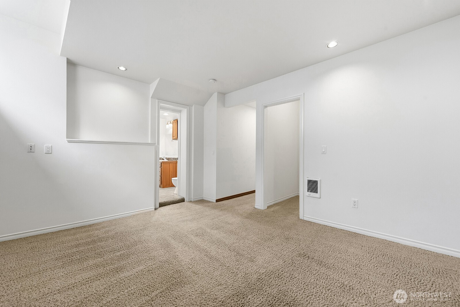 3231 Grand Avenue Everett, WA 98201 - Photo 34 of 40